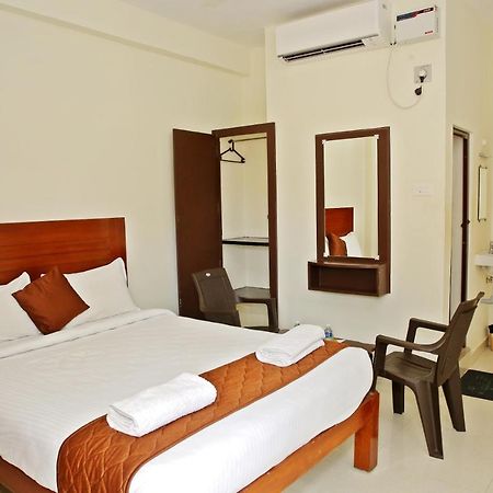 Rani Residency Hotel Пондичери Екстериор снимка