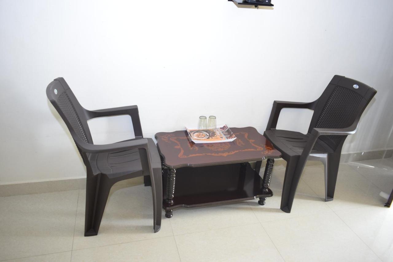 Rani Residency Hotel Пондичери Екстериор снимка