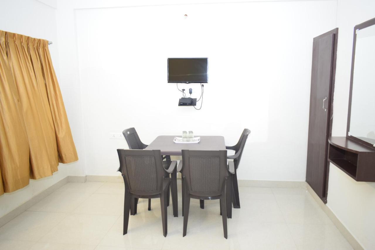 Rani Residency Hotel Пондичери Екстериор снимка
