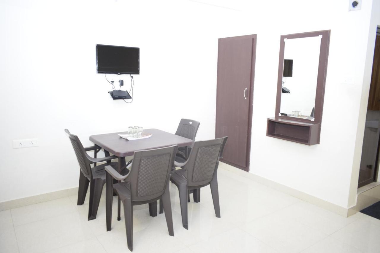 Rani Residency Hotel Пондичери Екстериор снимка