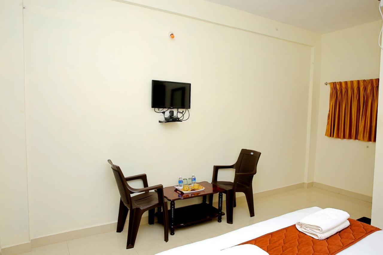Rani Residency Hotel Пондичери Екстериор снимка